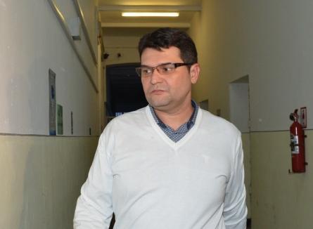 Judecătorul Mircea Puşcaş, trimis în judecată într-un nou dosar de corupţie: 40.000 euro şpagă pentru scăparea unor traficanţi de ţigări